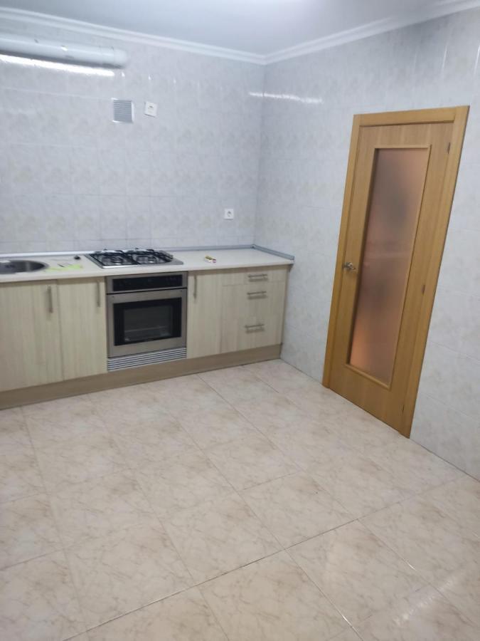 Piso Por Habitaciones En Gijón Exterior foto