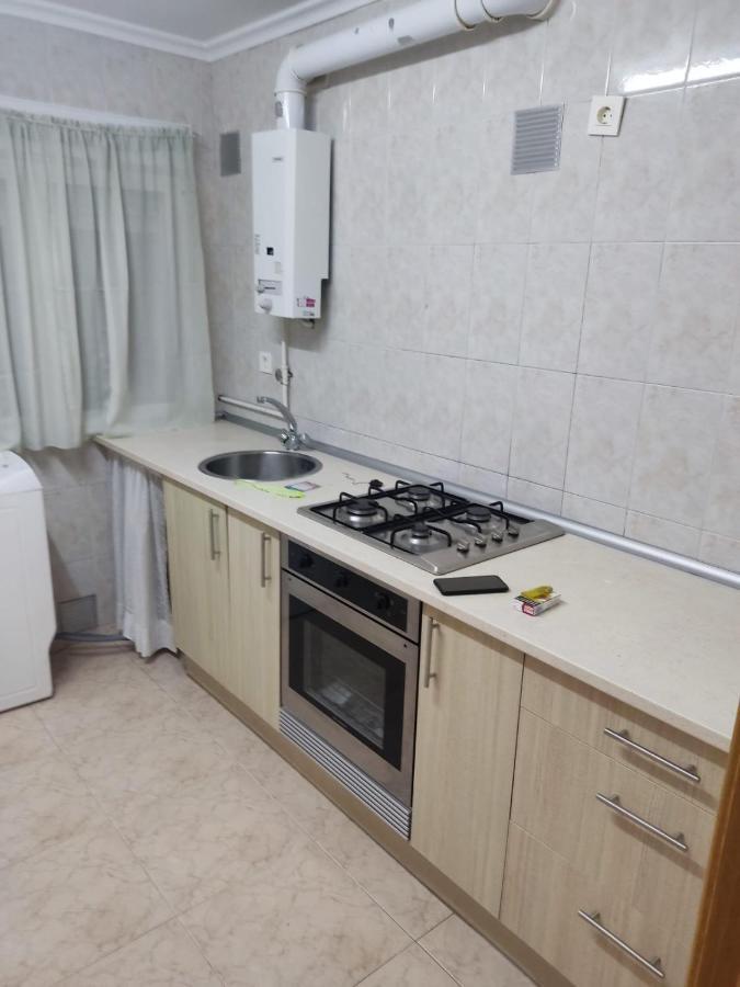 Piso Por Habitaciones En Gijón Exterior foto